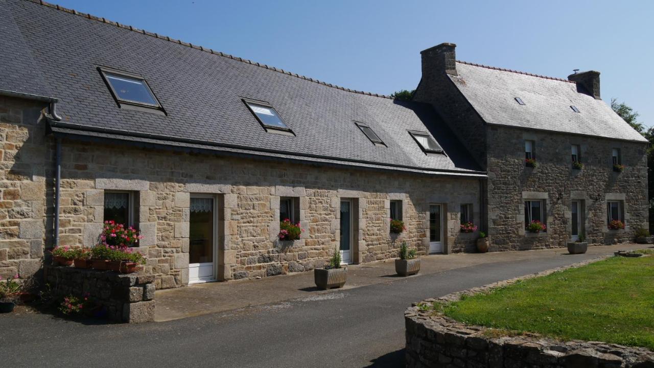 La Ferme Guibel Bed and Breakfast Plouzélambre Εξωτερικό φωτογραφία