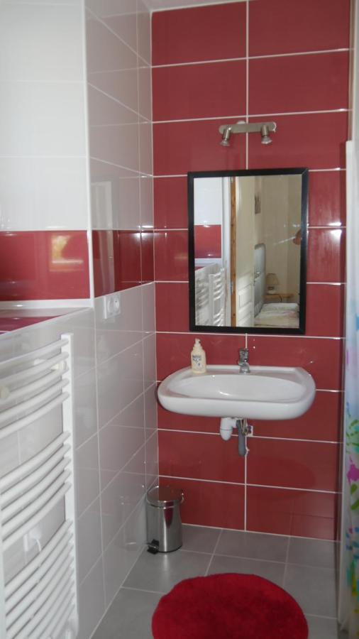 La Ferme Guibel Bed and Breakfast Plouzélambre Εξωτερικό φωτογραφία